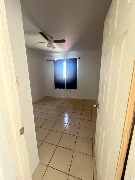 More Photos Of 29867 N 1st St, Barstow Apartments For Sale