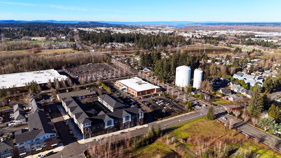 More Photos Of 1650 NE Market Dr, Fairview Apartments For Lease