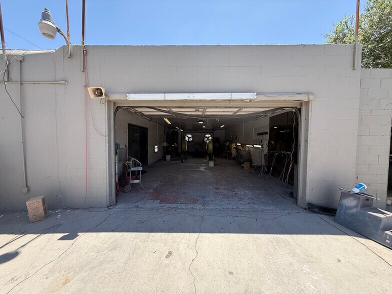 More Photos Of 8326 Alameda Ave, El Paso Auto Repair For Sale