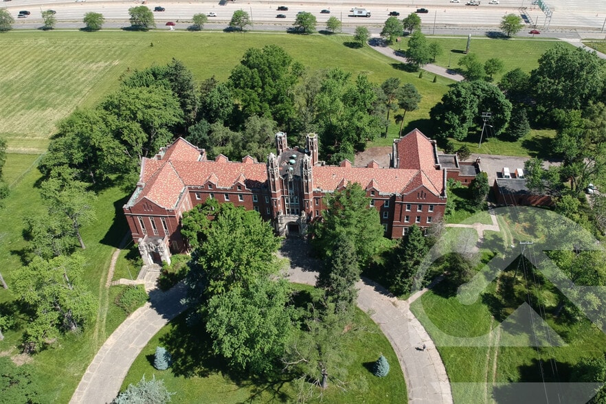 Primary Photo Of 23300 W Davison St, Detroit Specialty For Lease
