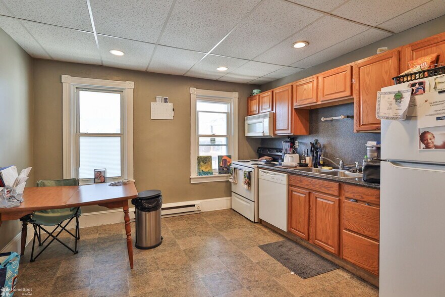 More Photos Of 302 W Abbott St, Lansford Multifamily For Sale