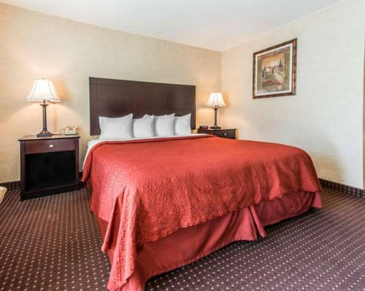 More Photos Of 8040 Perry Hwy, Erie Hotel For Sale