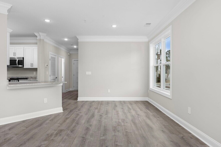 More Photos Of 627 Bonaventure Drive, Myrtle Beach Apartments For Sale