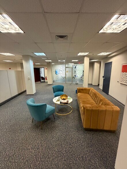 More Photos Of 132 Grand St, Waterbury Office For Lease