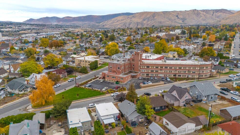 More Photos Of 300 S Okanogan Ave, Wenatchee Office For Sale