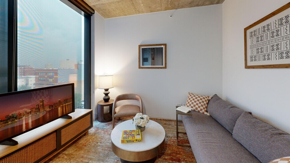 More Photos Of 1717 S Michigan Ave, Chicago Apartments For Lease