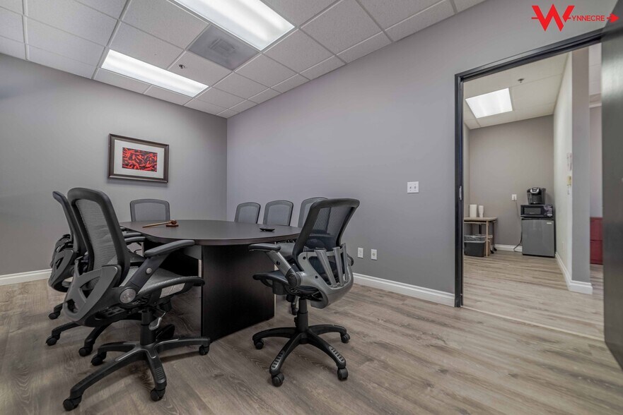 More Photos Of 1221 Puerta Del Sol, San Clemente Warehouse For Lease