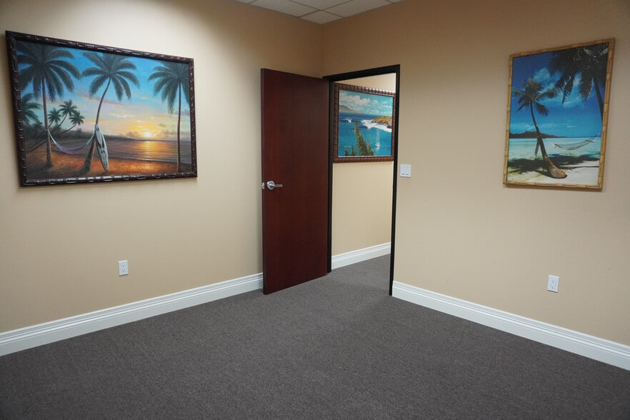 More Photos Of 650 Shoppers Ln, Covina Storefront Retail Office For Lease