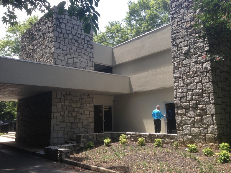 More Photos Of 3700 Longview Dr, Atlanta Loft Creative Space For Sale