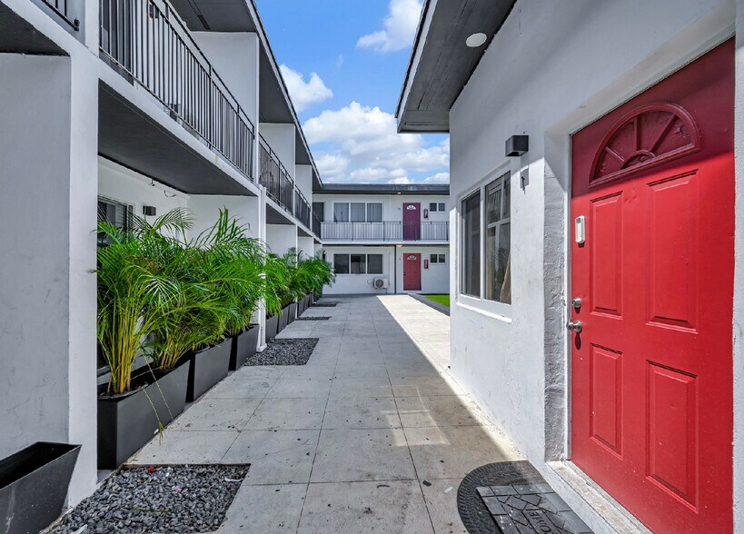 More Photos Of 14280 NE 6th Ave, North Miami Apartments For Sale