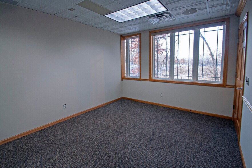 More Photos Of 4601 Weston Woods Way, White Bear Township Office For Lease