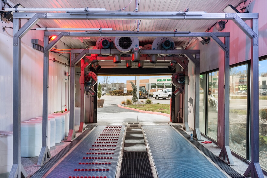 More Photos Of 10592 W State St, Boise Carwash For Sale
