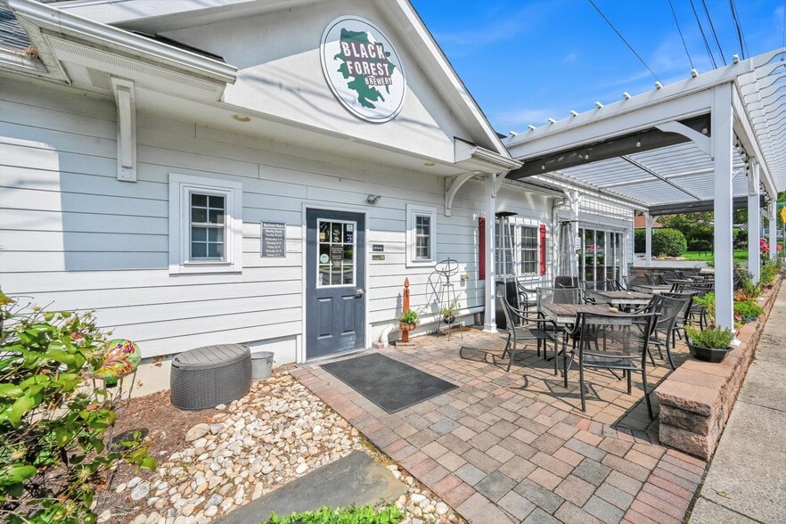 More Photos Of 301 W Main St, Ephrata Hospitality For Sale