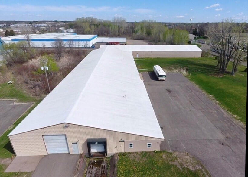 More Photos Of 1391 11th Ave SW, Forest Lake Warehouse For Sale