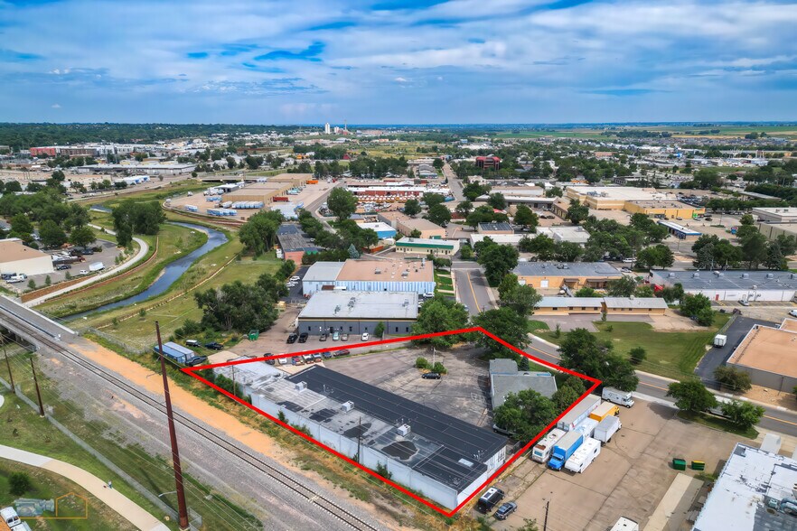 More Photos Of 1243 S Sherman Dr, Longmont Warehouse For Lease