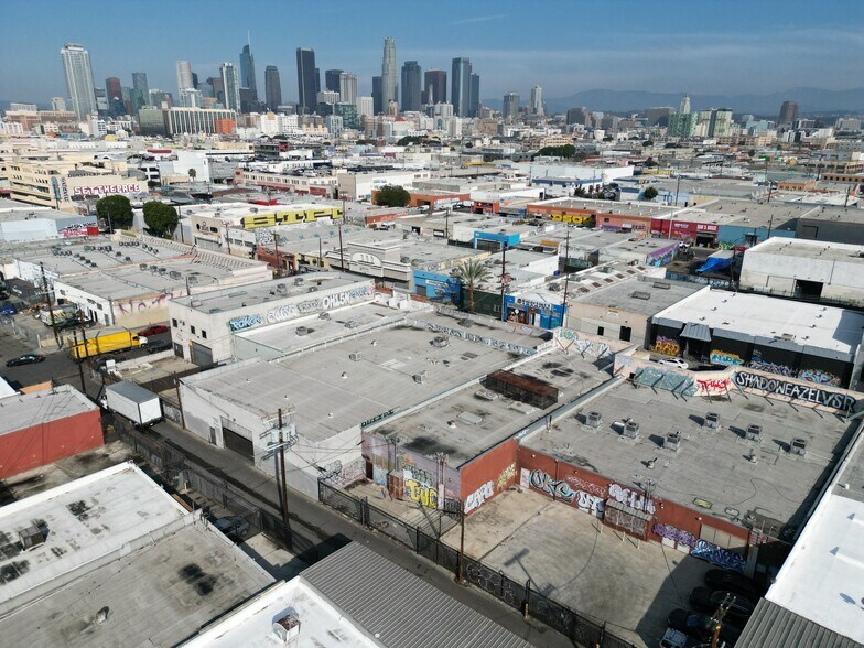 More Photos Of 1116 E 12th St, Los Angeles Warehouse For Sale