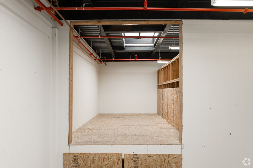 More Photos Of 1940 Union St, Oakland Warehouse For Lease