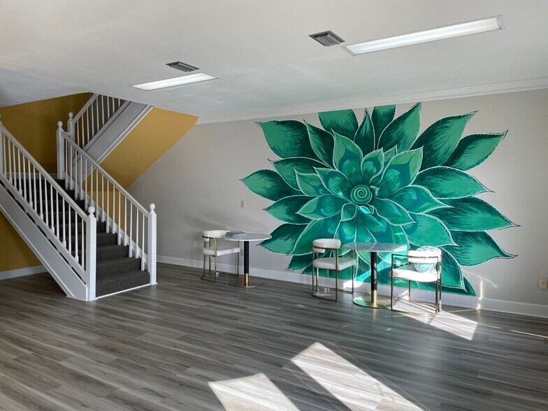 More Photos Of 4301 Spanish Trl, Pensacola Coworking Space