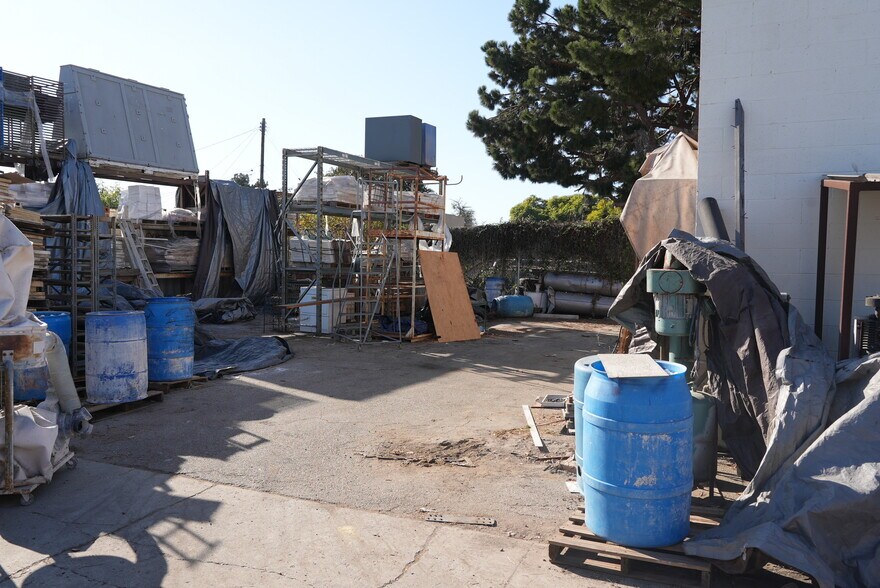 More Photos Of 1635 W 145th St, Gardena Warehouse For Sale