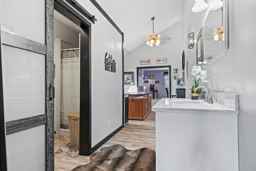 More Photos Of 245 Arundel Rd, Kennebunkport Lodge Meeting Hall For Sale