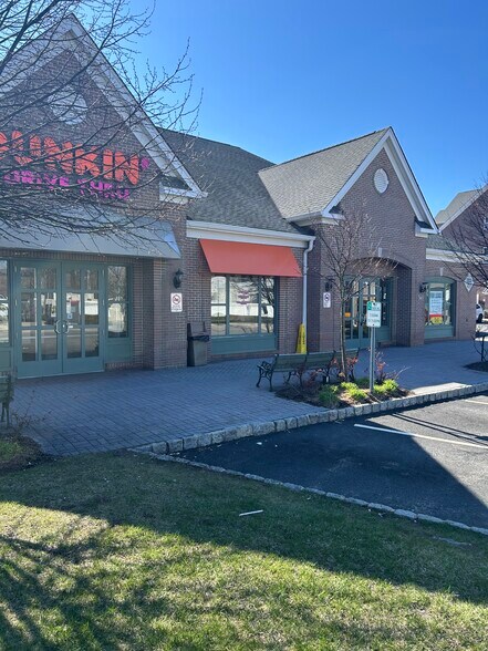 More Photos Of 301-305 Main St, Butler Storefront For Lease