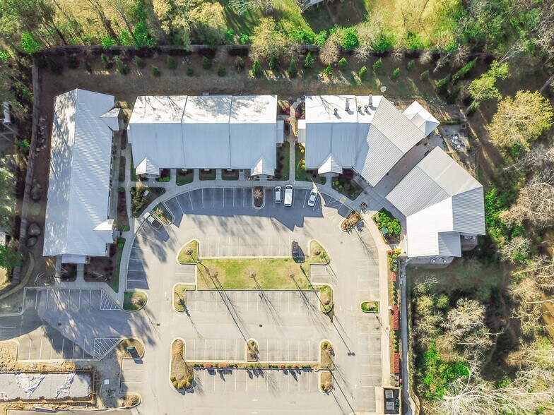 More Photos Of 8851 Macon Hwy, Athens Unknown For Lease