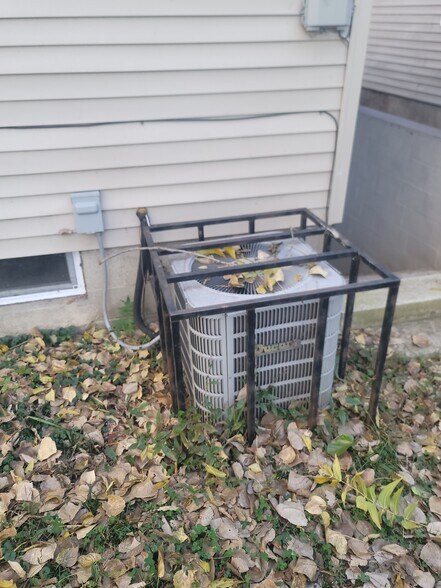 More Photos Of 1458 W 32nd St, Indianapolis Apartments For Sale