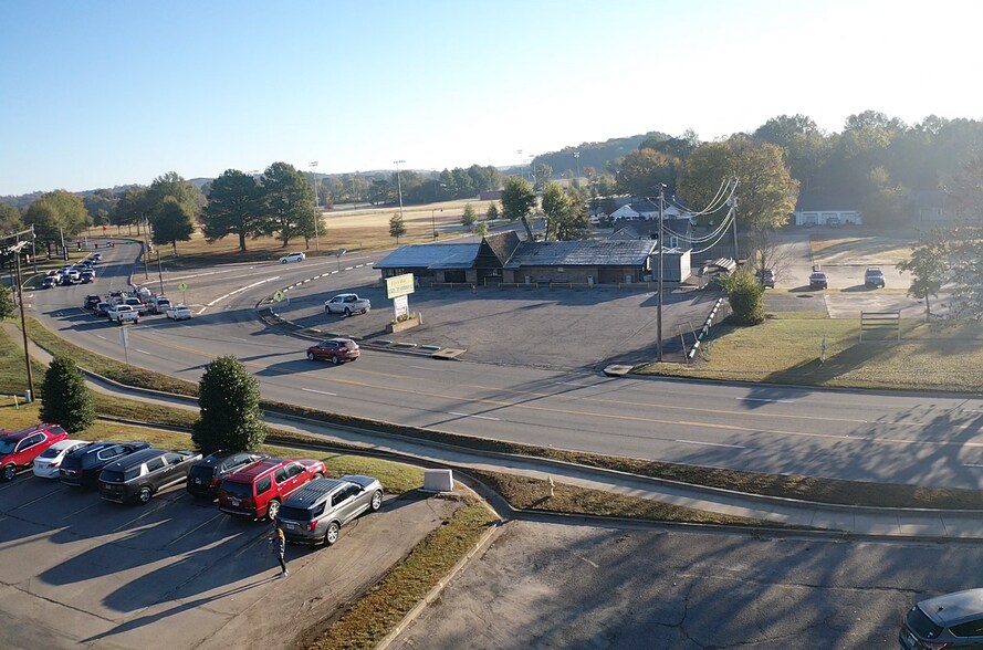 More Photos Of 1410 N Arkansas Ave, Russellville Specialty For Sale