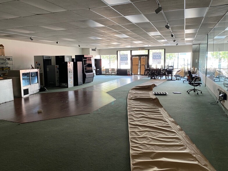 More Photos Of 11305 Georgia Ave, Silver Spring General Retail For Sale