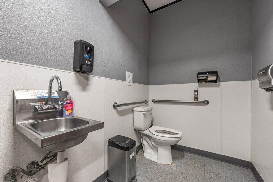 More Photos Of 822 Main St, Walsenburg Restaurant For Sale