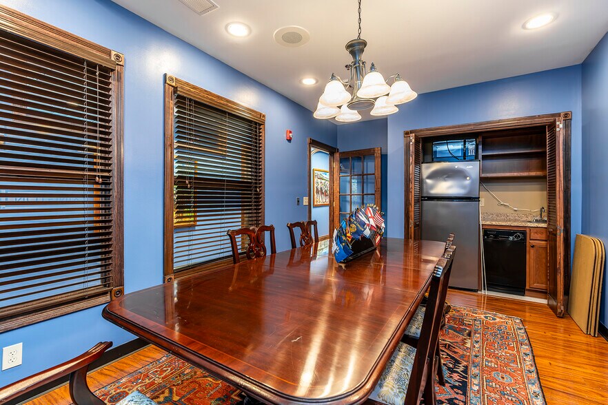 More Photos Of 535 Wellington Way, Lexington Medical For Sale