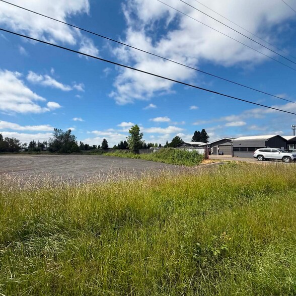 More Photos Of 29882 Kelso St, Eugene Land For Lease