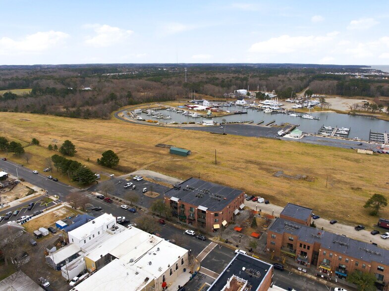 More Photos Of 300 Mason Ave, Cape Charles Apartments For Sale