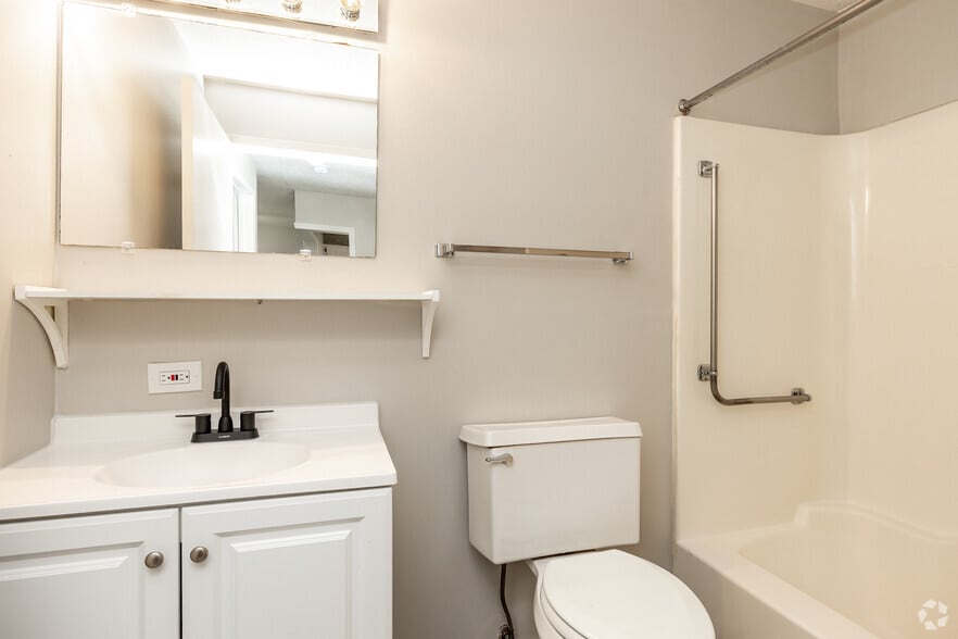 More Photos Of 1104 8th St, Boone Apartments For Sale