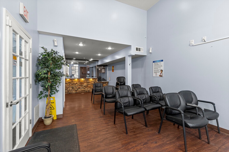 More Photos Of 13403 W 7 Mile Rd, Detroit Medical For Lease