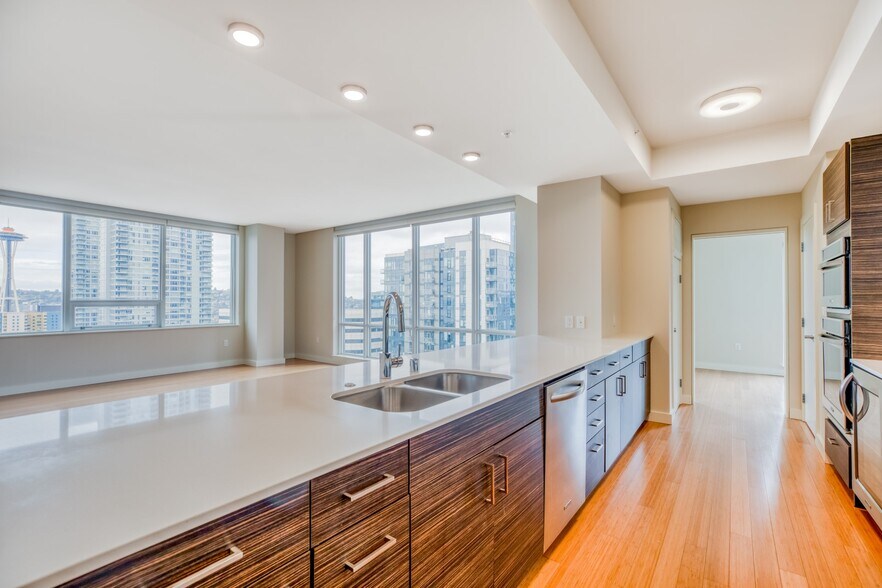 More Photos Of 2105 5th Ave, Seattle Apartments For Lease