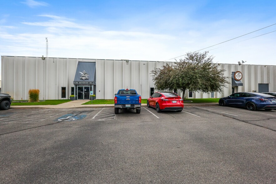 More Photos Of 6715 E Mission Ave, Spokane Warehouse For Lease