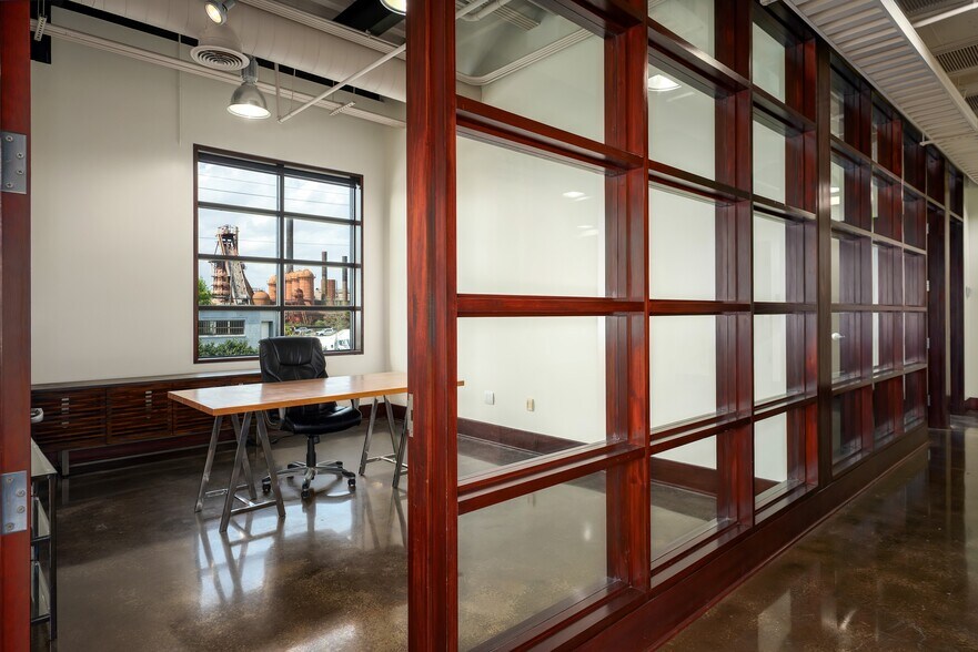 More Photos Of 2900 1st Ave S, Birmingham Office For Lease