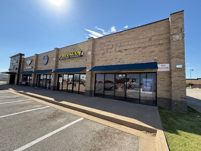 More Photos Of 101-111 N Eastern Ave, Moore Storefront Retail Office For Lease