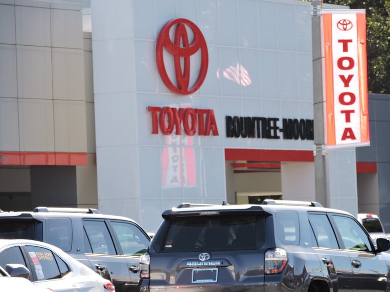 More Photos Of 1170 W Us-90, Lake City Light Distribution For Sale