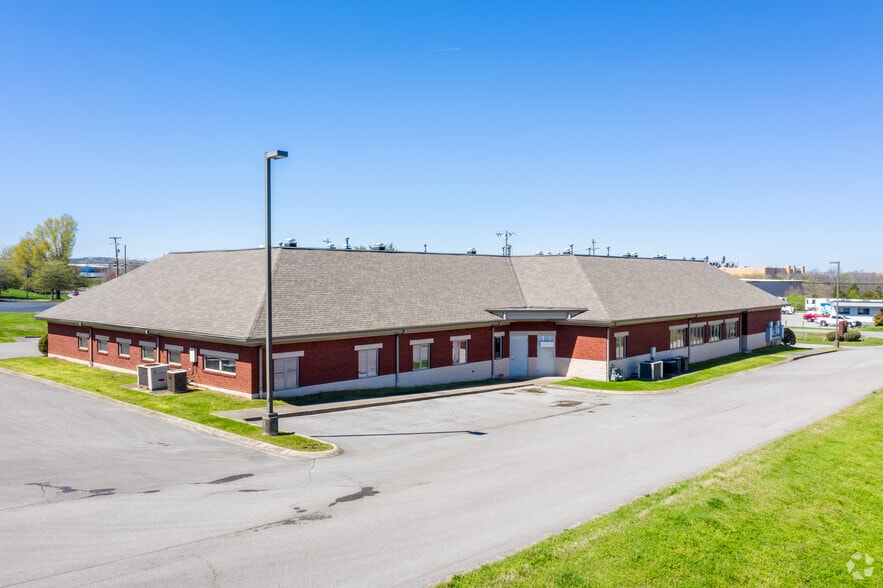 More Photos Of 1227 Heil Quaker Blvd, La Vergne Office For Lease