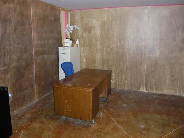 More Photos Of 2930 Springridge Rd, Raymond Freestanding For Lease