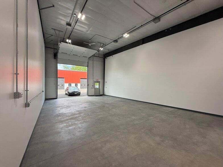 More Photos Of 20 Birch Lane, Arundel Industrial For Sale