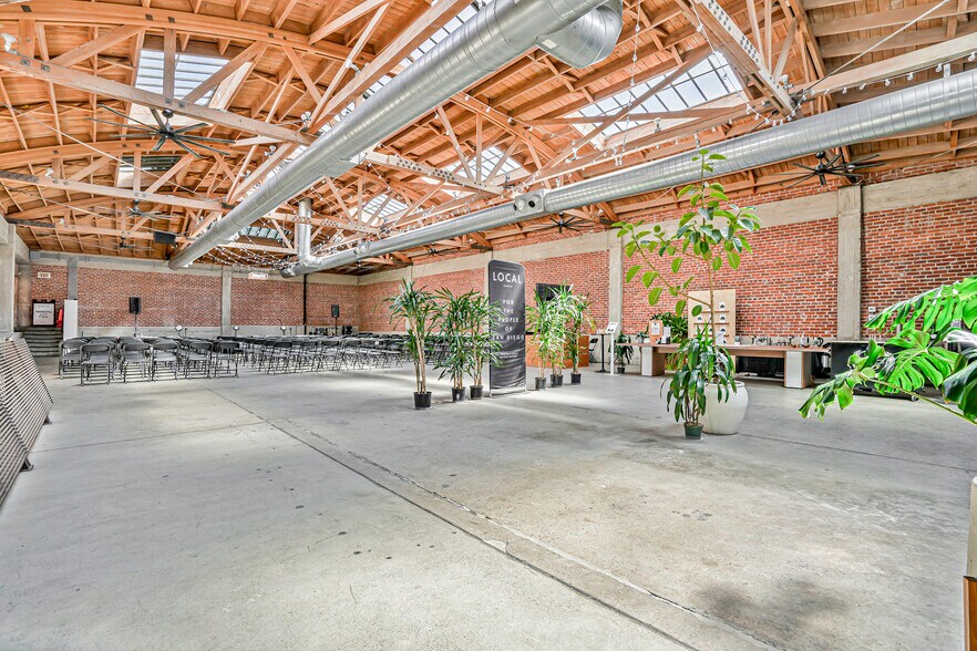 More Photos Of 325 15th St, San Diego Loft Creative Space For Lease