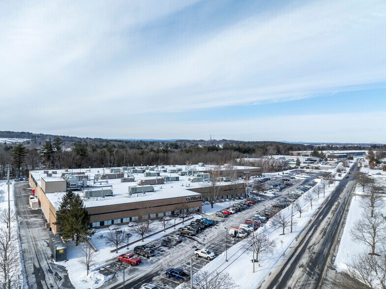 More Photos Of 5 Wentworth Dr, Hudson Research And Development For Lease