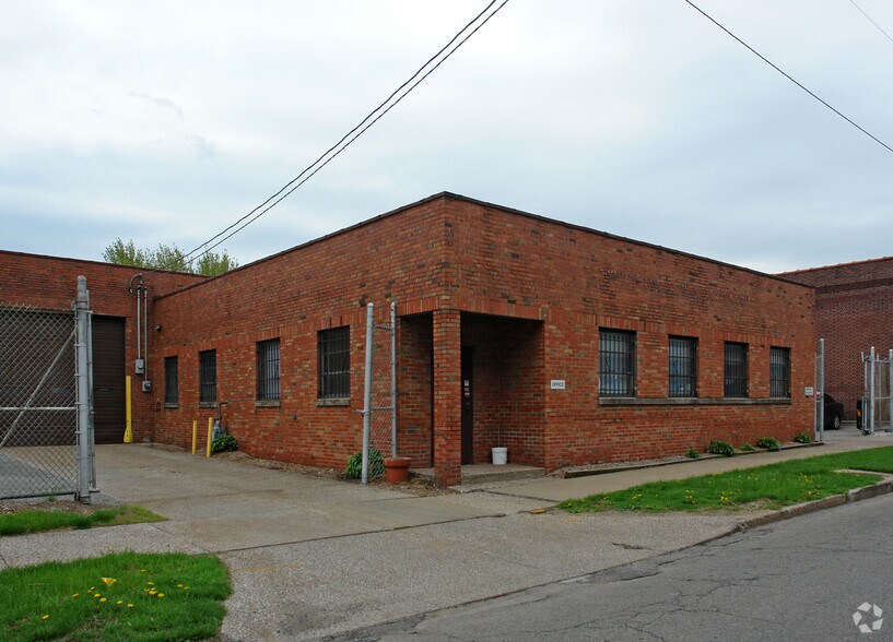 Primary Photo Of 1789 E 45th St, Cleveland Industrial For Sale