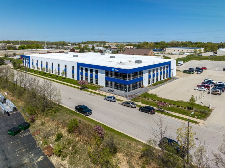 More Photos Of 7900 N 86th St, Milwaukee Manufacturing For Sale
