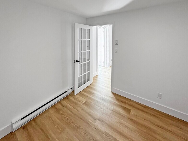 More Photos Of 364 Regent St, Orillia Religious Facility For Sale