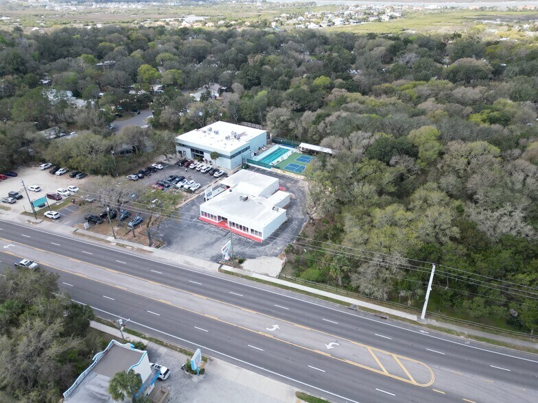 More Photos Of 1035 Anastasia Blvd, Saint Augustine Restaurant For Sale