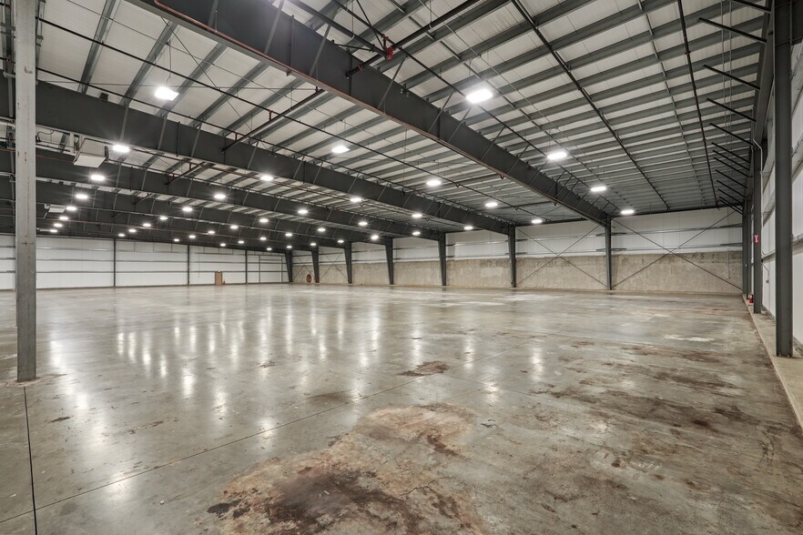 More Photos Of 11989 Clements Rd, Linden Land For Lease